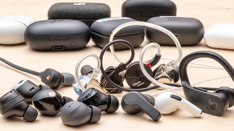 Earphones & Headphones
